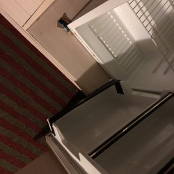 Hilltop Inn 40 Photos 38 Reviews Hotels 3472 Airport Rd Photo Of Hilltop Inn Barre Vt United States Smelly Fridge Propped Up