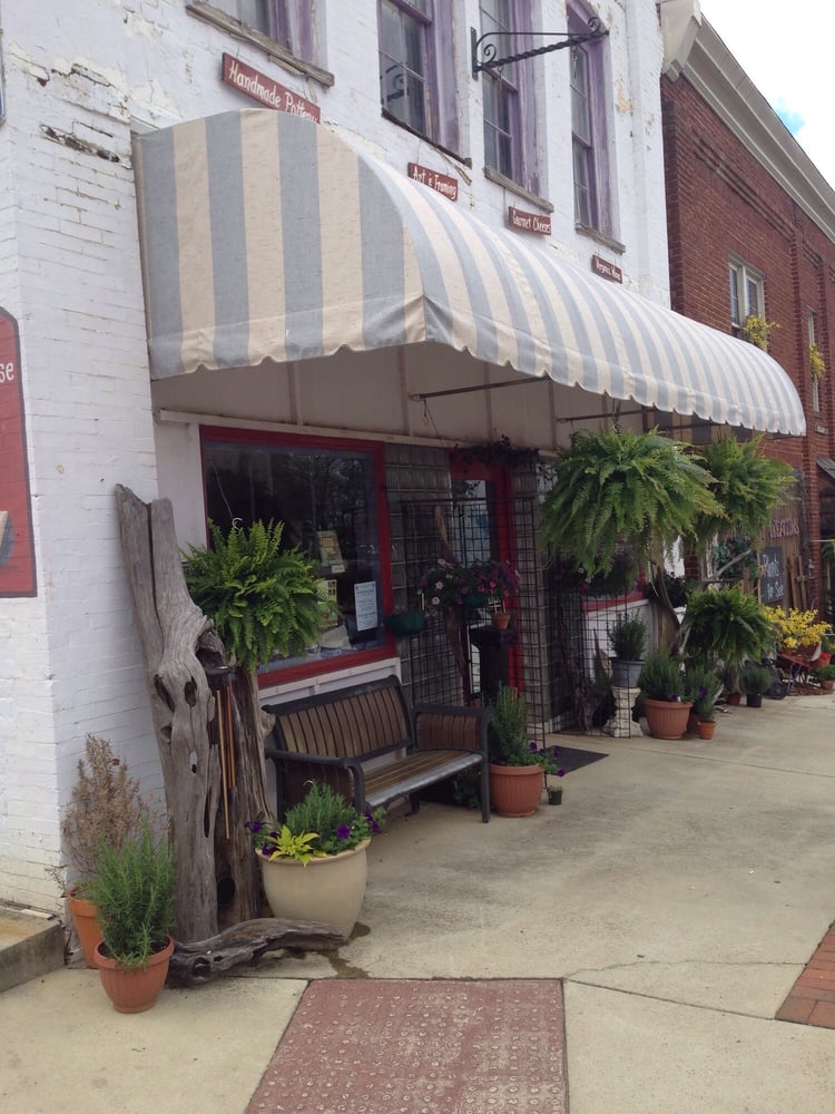 The Corner at Two One Six 