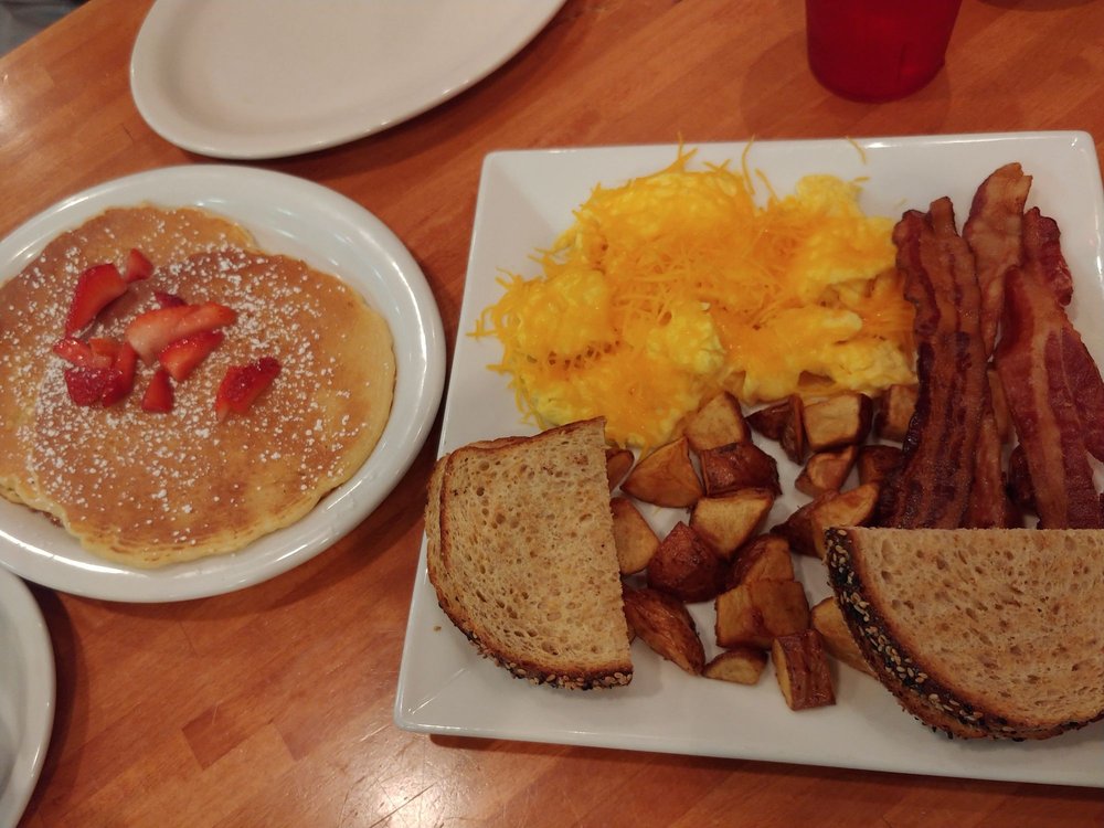 Bernie's City Diner Bernie's City Diner