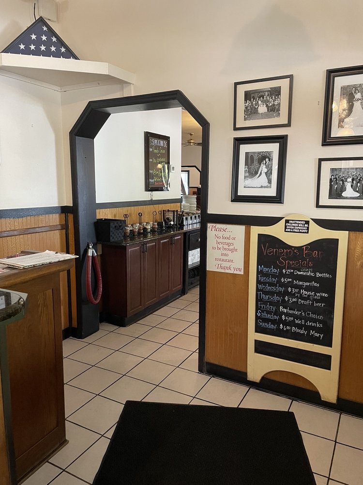 Venero's Pizzeria