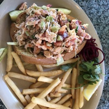 Lazy Lobster Seafood Restaurant 232 Photos 254 Reviews Photo Of Lazy Lobster Seafood Restaurant Key Largo Fl United States
