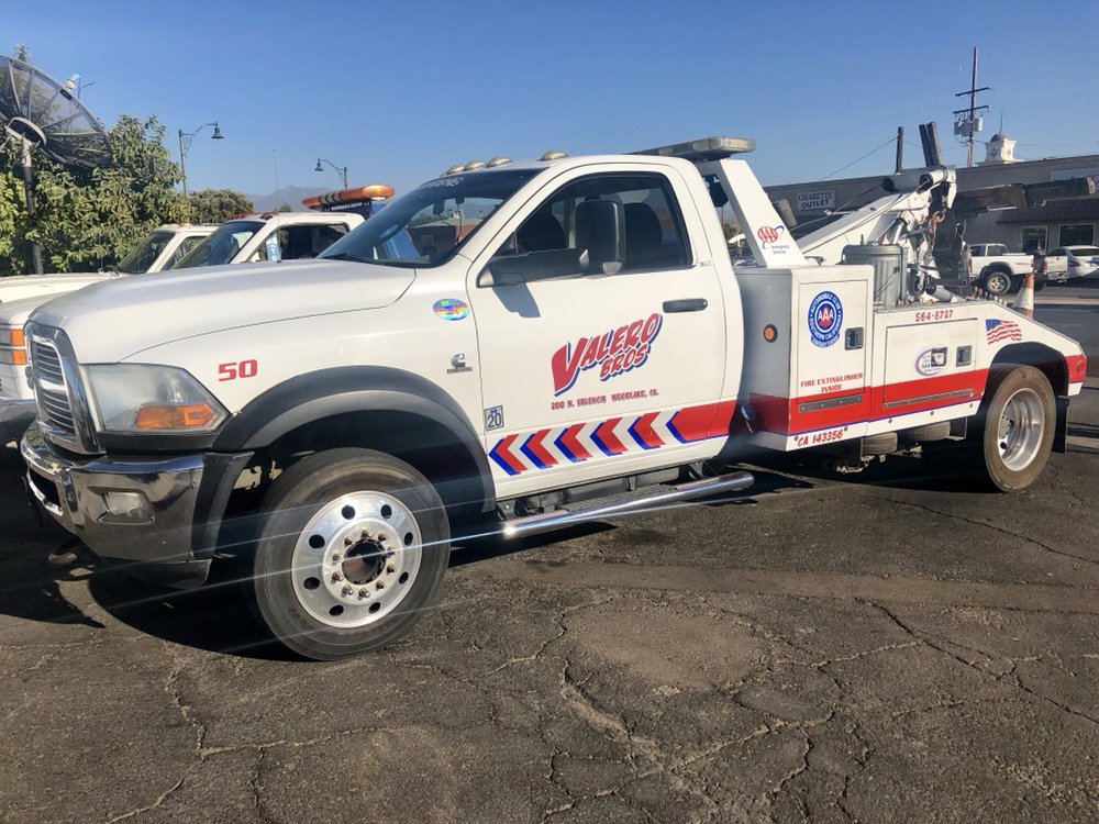 Valero Brothers Towing Towing 200 N Valencia Blvd, Woodlake, CA