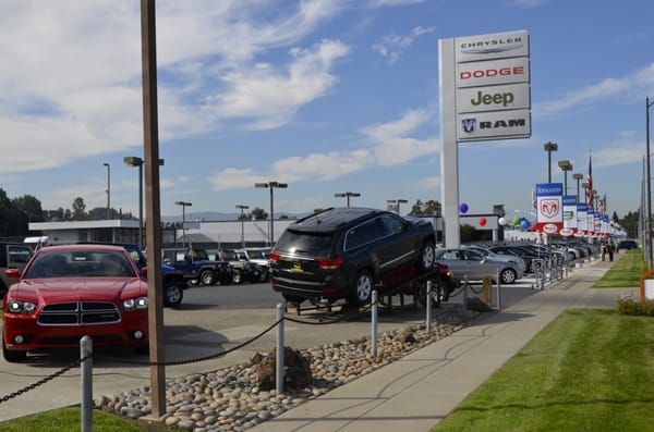 Normandin Chrysler Jeep Dodge Ram 900 Capitol Expressway Auto Mall Photos 10