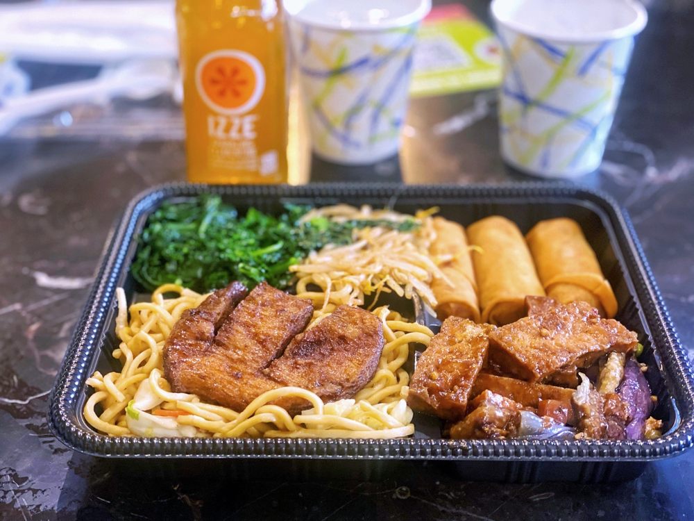 The Dining Terrace at Westfield Valley Fair The Dining Terrace at Westfield Valley Fair