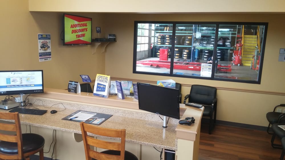 CJ's Tire & Automotive