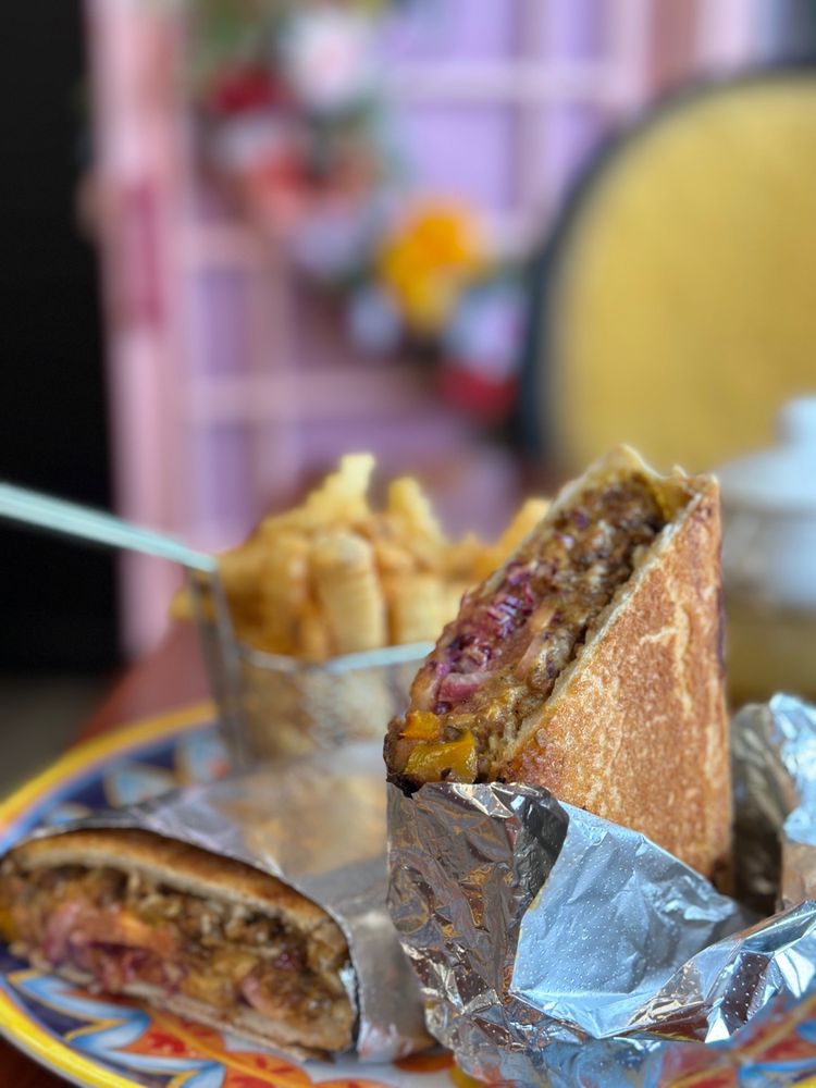 La Dolcekca Bakery Cafe