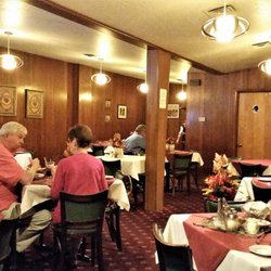 Riccitello John Restaurant 39 Photos 19 Reviews Italian 1687 Photo Of Riccitello John Restaurant Schenectady Ny United States Brightly Lit Dining