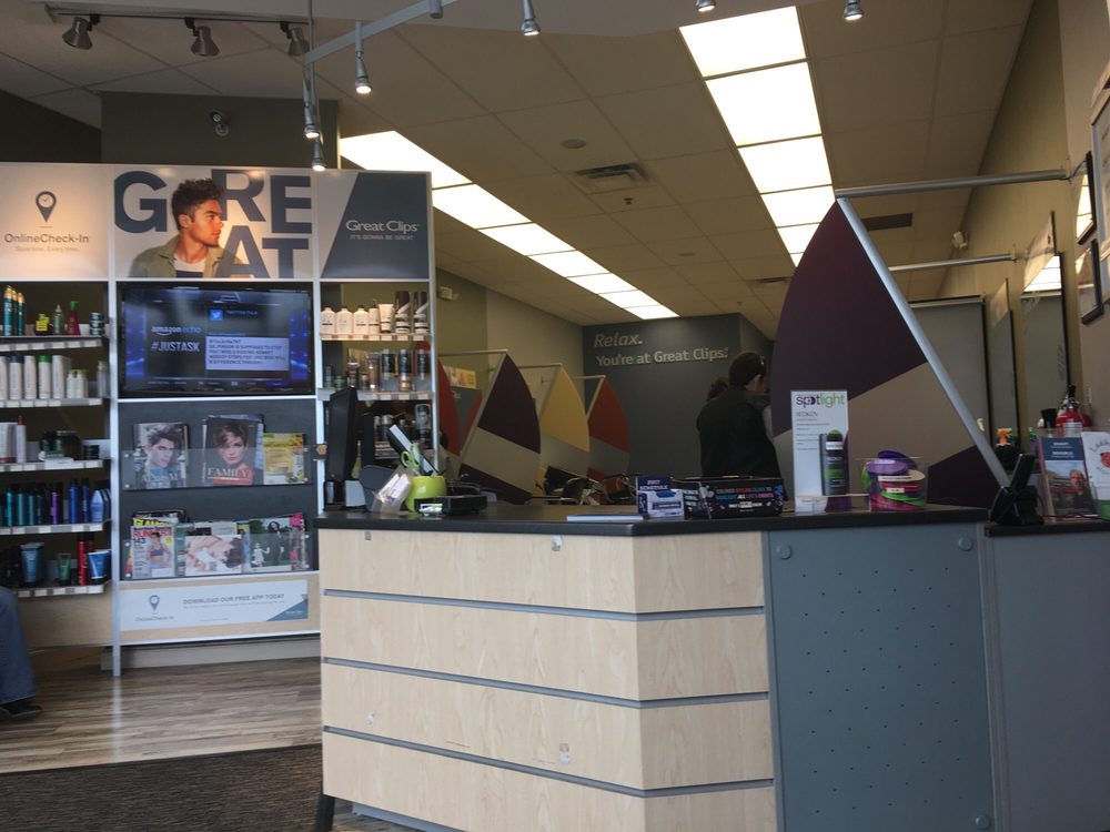Great Clips Hair Salons 10814 Parallel Pkwy, Kansas City, KS