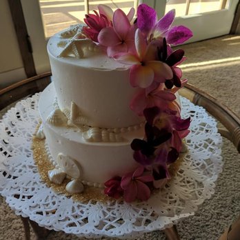 Maui Wedding Cakes 79 Photos 57 Reviews Bakeries 100 Luluka Photo Of Maui Wedding Cakes Kihei Hi United States Btm Layer