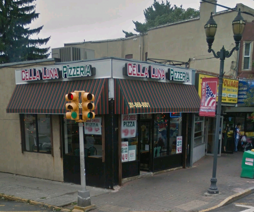 Cella Luna Pizzeria Order Food Online 24 Reviews Pizza 201 60th