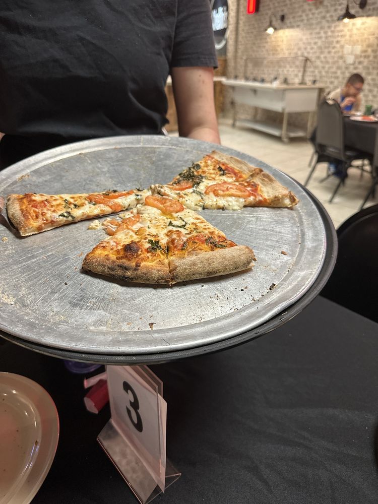 Chello’s Pizza