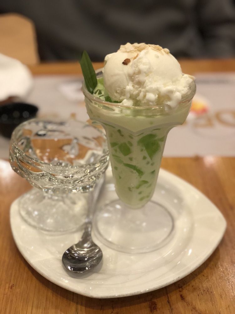 Max’s Restaurant Glendale Order Food Online 1261 Photos & 770