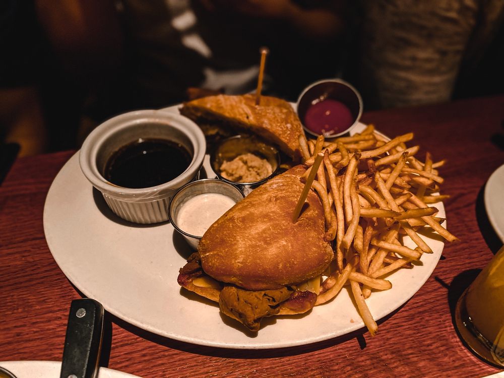 Austin's Restaurant & Bar