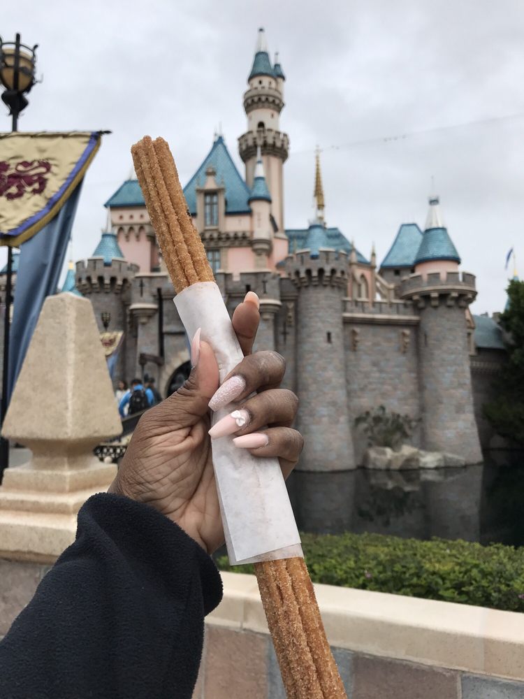 Disneyland Churro Cart - 88 Photos & 405 Reviews - Food Stands - 1313 S