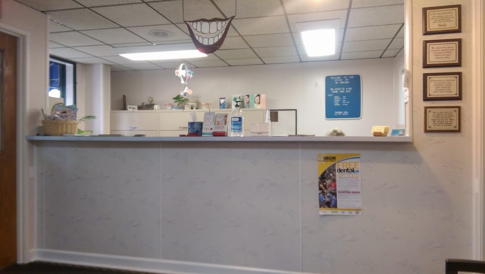 image of business Associate Dentists