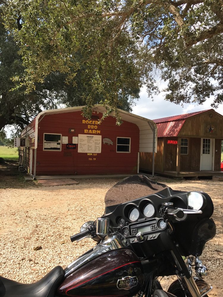 Rogers BBQ Barn Barbeque 15879 Old Sour Lake Rd, Beaumont, TX