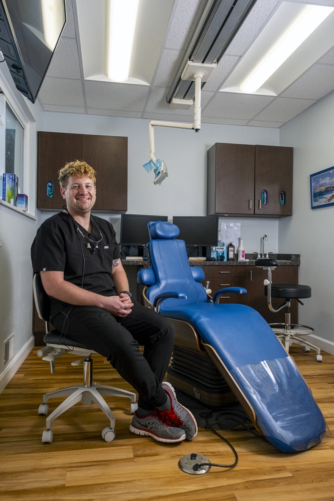 image of business Creative Smiles