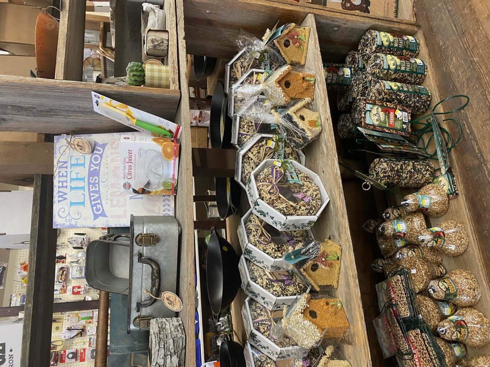 Henne Hardware
