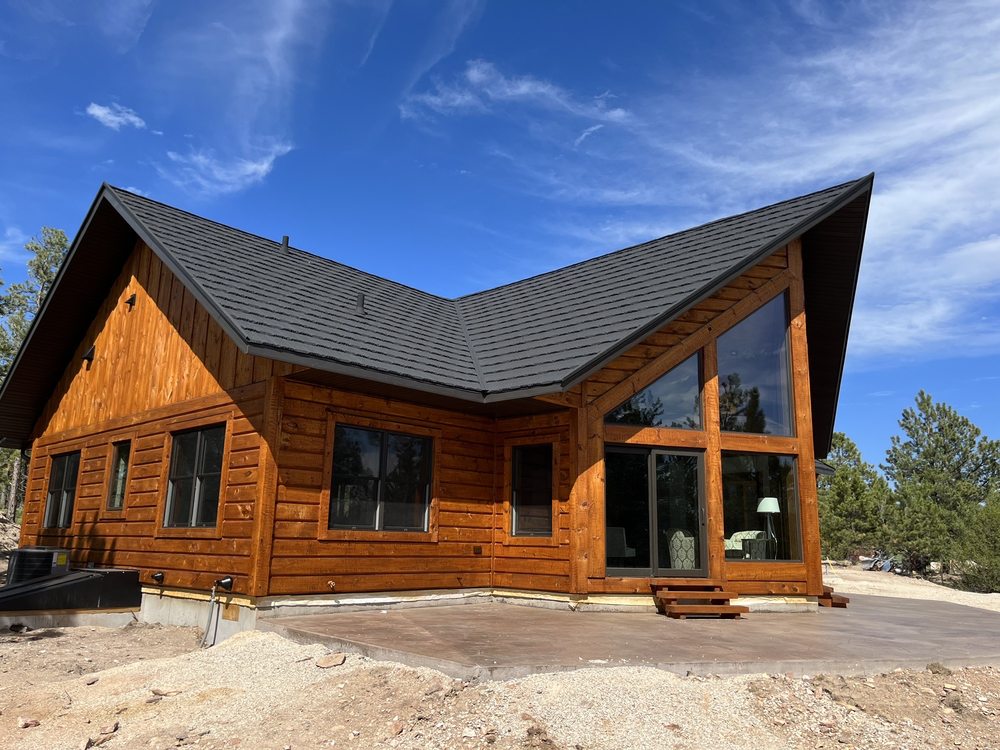 image of business Golden Eagle Log Homes