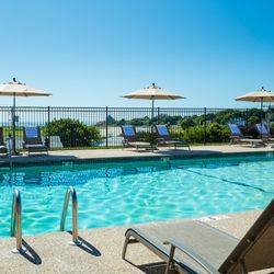 Vista Motel 15 Photos 21 Reviews Hotels 22 Thatcher Rd Photo Of Vista Motel Gloucester Ma United States Huge Pool Gorgeous