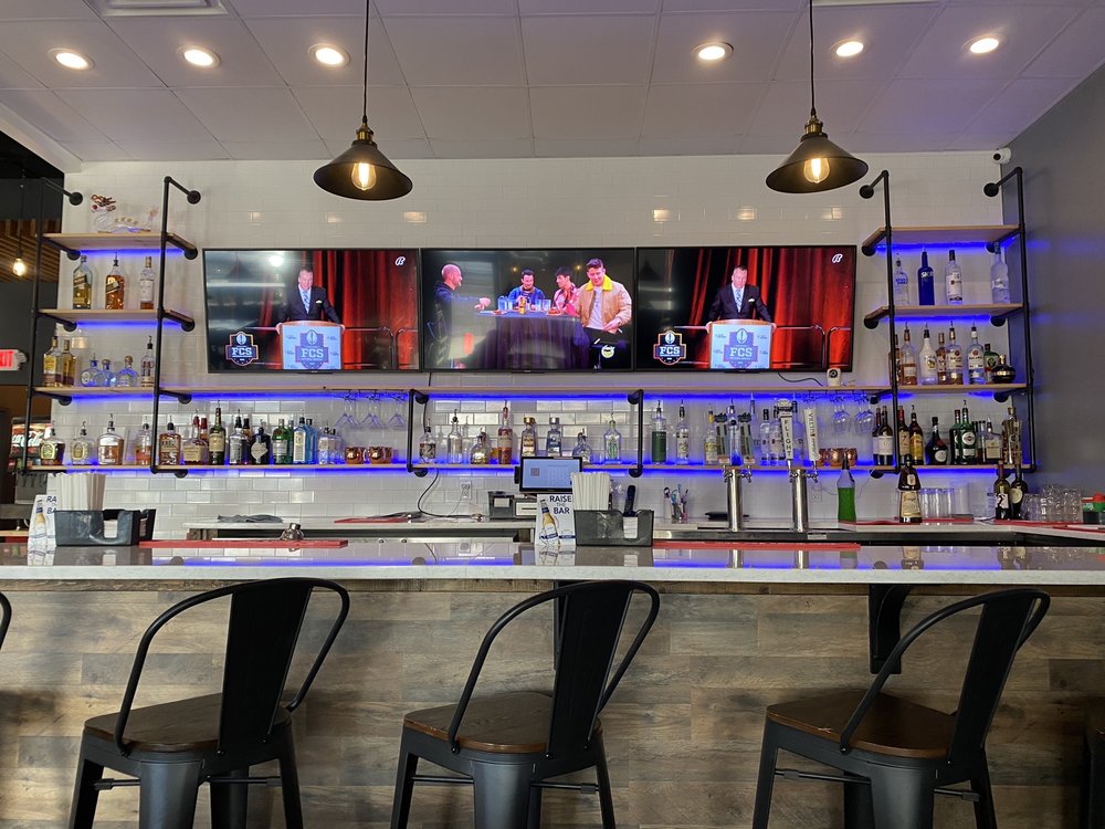 Fat Birds Wing Bar