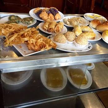 Golden Palace Closed Order Online 91 Photos 55 Reviews Dim Photo Of Golden Palace Raleigh Nc United States