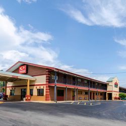 Econo Lodge Inn Suites I 35 At Shawnee Mission 22 Photos Photo Of Econo Lodge Inn Suites I 35 At Shawnee Mission Overland Park
