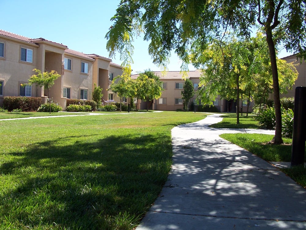 Woodmark Apartments Addison Greens CLOSED Apartments 700