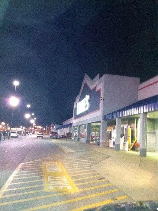 Lowe’s of Chillicothe Building Supplies 867 N Bridge St