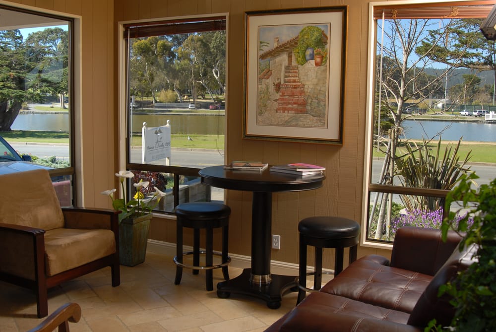 image of business Maurice T Lindly, DDS