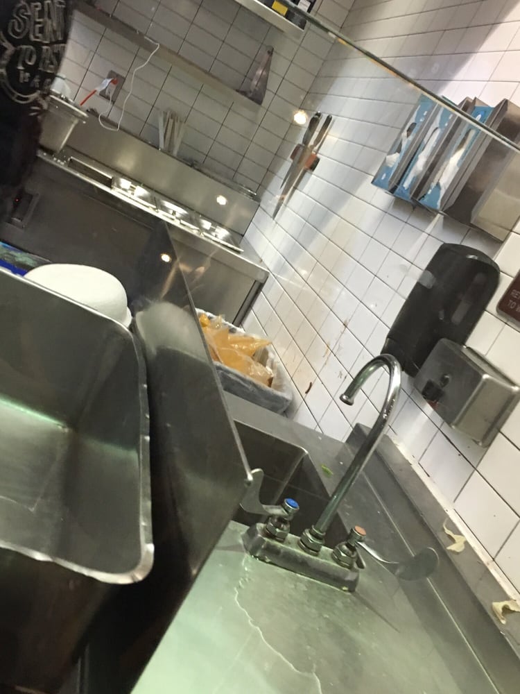 Chipotle Mexican Grill 34 Photos 100 Reviews