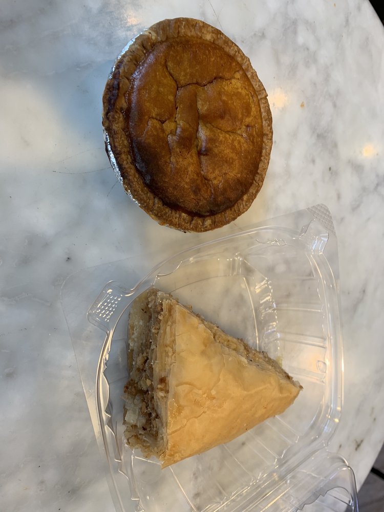 Leli's Bakery