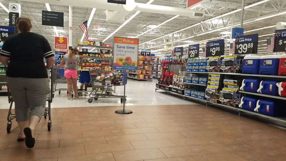 Walmart Supercenter 117 Photos Department Stores 2150 Iowa Blvd