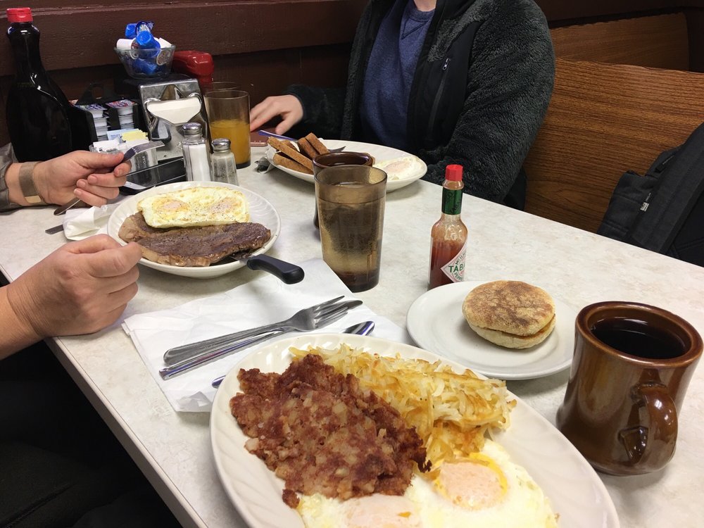 D’s Snack Shop Restaurants 949 Brooks St, Beloit, WI Restaurant