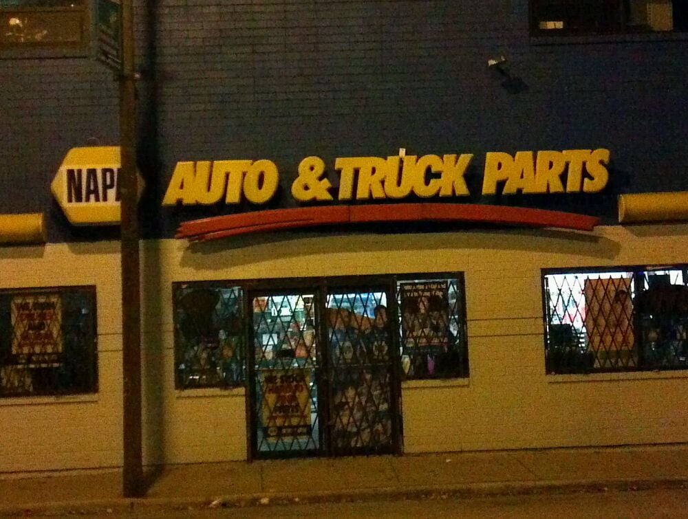 Napa Near West Auto Parts 13 Reviews Auto Repair 1909 W Grand Ave