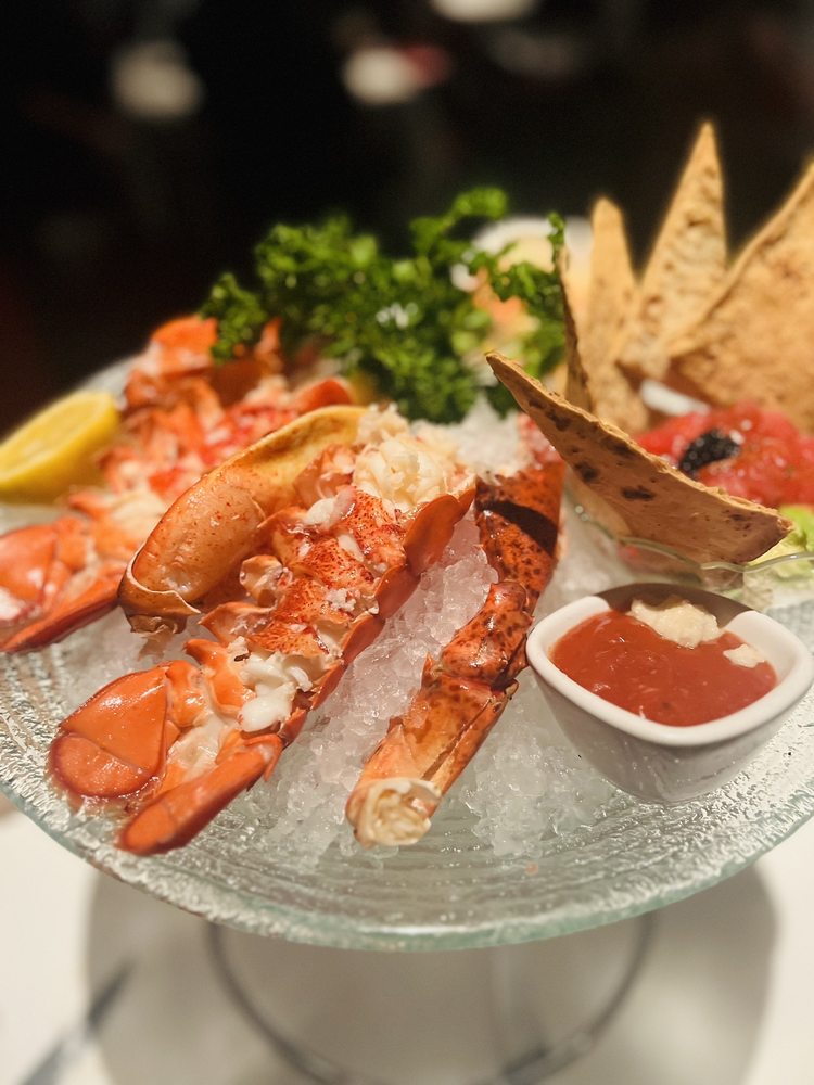 Fleming’s Prime Steakhouse & Wine Bar