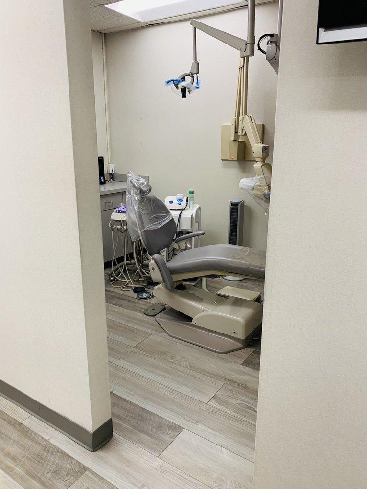 image of business Dental Smile Makers