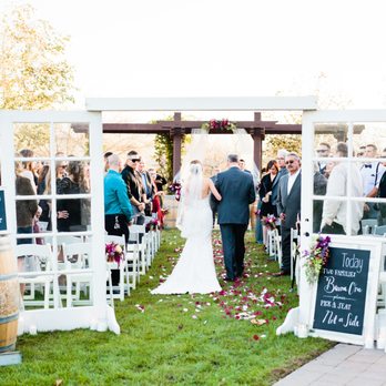 Simple Country Wedding And Vintage Decor Als 307 Photos 39 Photo Of Simple Country Wedding And Vintage Decor Als Rancho Cordova Ca United