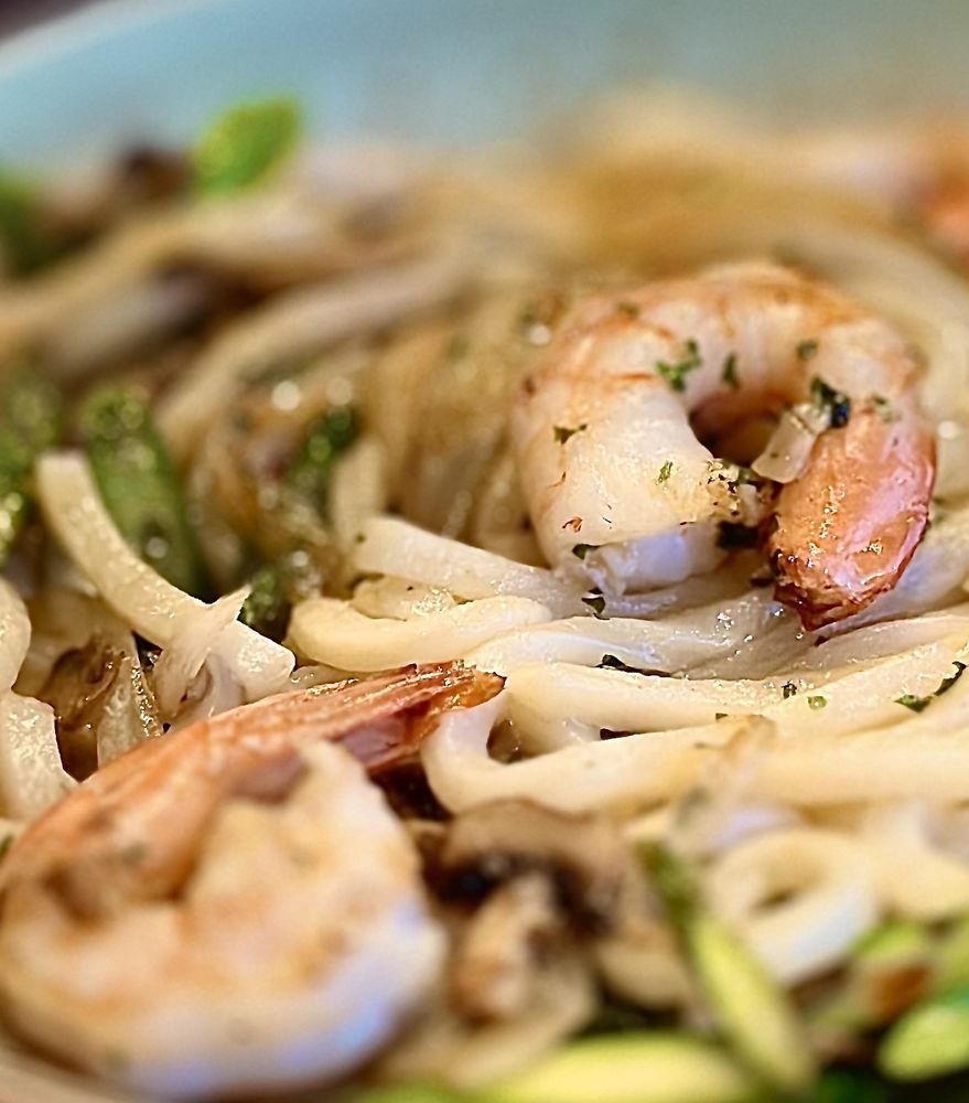 Mikuni Japanese Restaurant and Sushi Bar