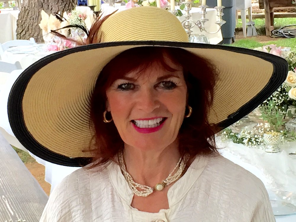 image of business Paula Joy MacNab - Coldwell Banker Realty