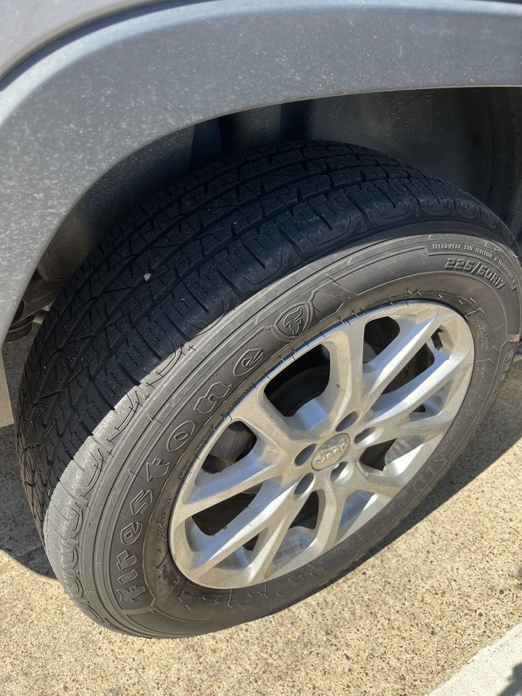 Juniors Tire Service