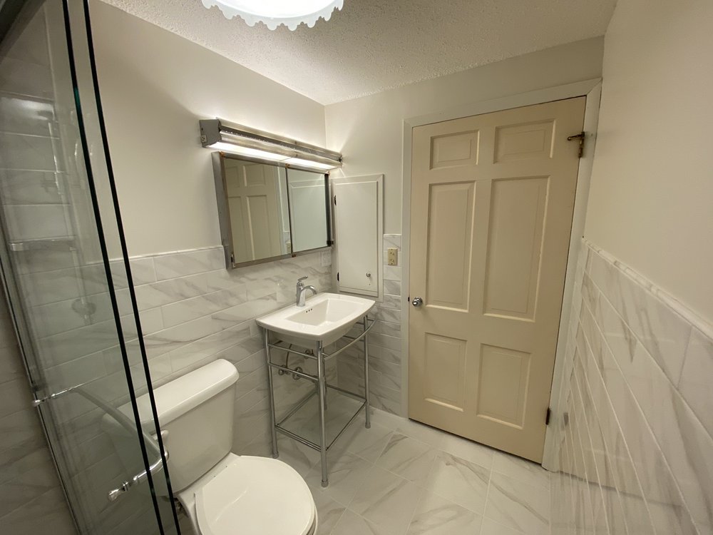 image of business Holloway