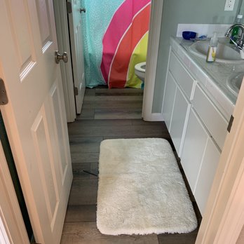 Carpet Outlet Plus 74 Photos 36 Reviews Carpeting 4301 Photo Of Carpet Outlet Plus Bakersfield Ca United States Kids Bathroom
