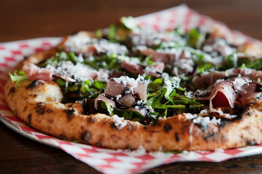 Red Bench Pizza 97 Photos & 81 Reviews Pizza 1204 S Vista Ave