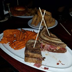 The Local Grille Bar 22 Photos 11 Reviews Sandwiches 801 Photo Of The Local Grille Bar Bartonville Il United States Ruben
