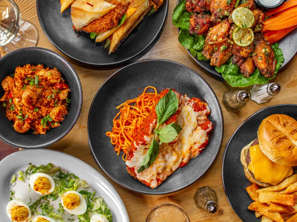 The Avenue Bar & Kitchen
