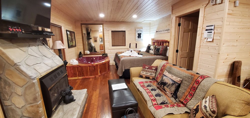 Gatlinburg Cabin Rentals at Honeymoon Hills