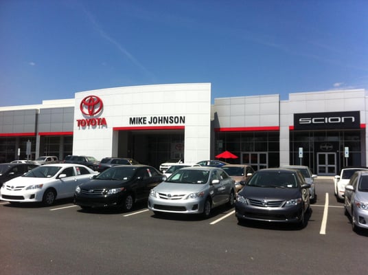 Mike Johnson S Hickory Toyota 435 Us Highway 70 Se Nc Auto Photos 9