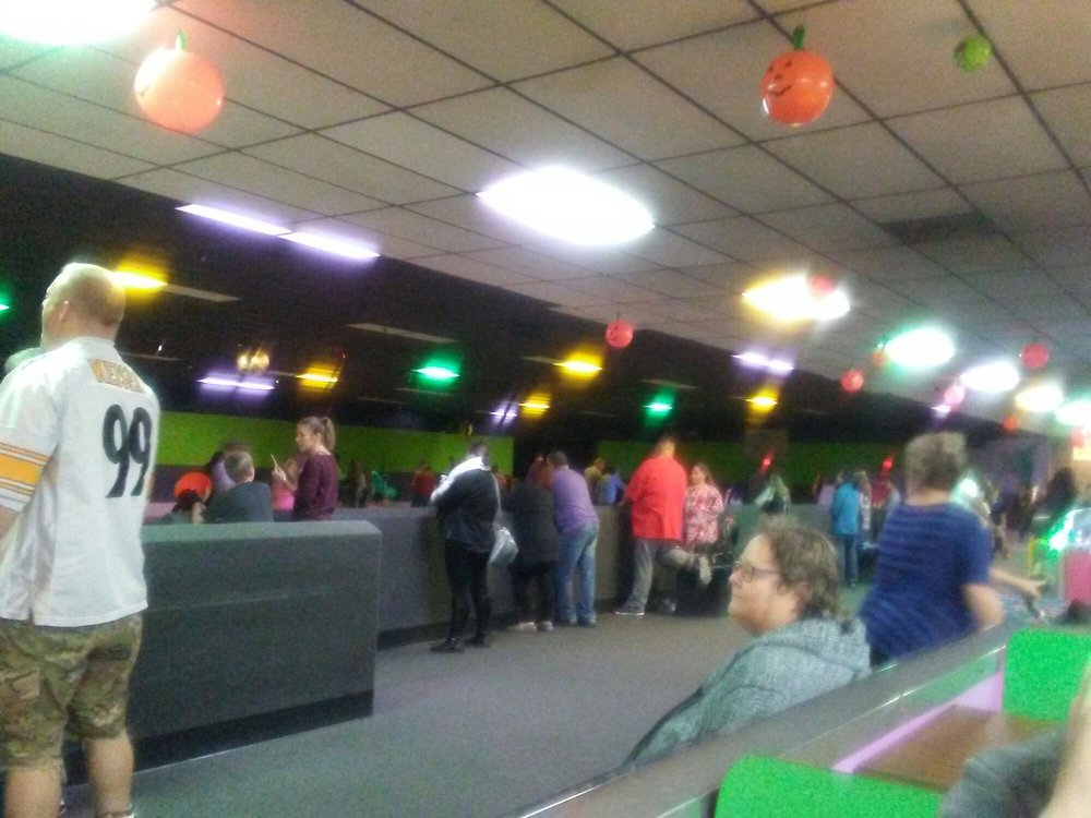 Castle Roller Skating Amusement Parks 1400 Elm Ave, Lancaster, PA