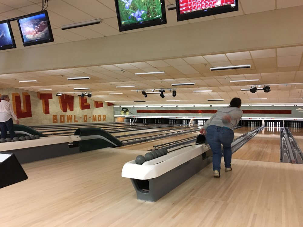 Boutwells Bowling Center Bowling 152 N State St, Concord, NH
